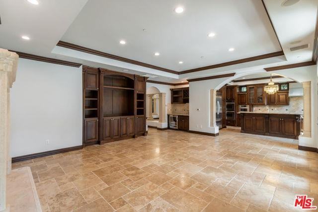 120 S Almont Dr - Photo 6 of 8