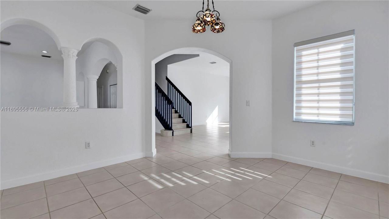 17994 Nw 87th Pl - Photo 7 of 8