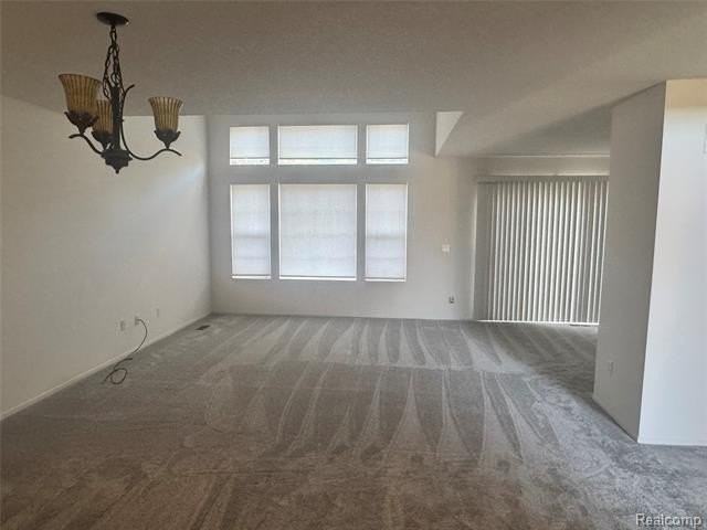 2516 Boulder Ln - Photo 6 of 19