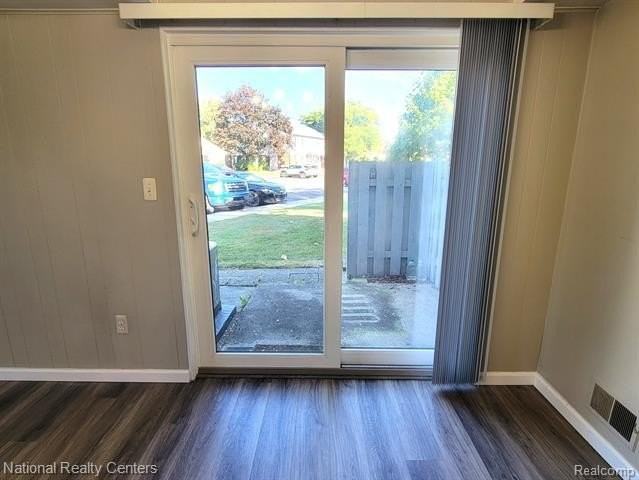 34167 Garfield Cir - Photo 7 of 20