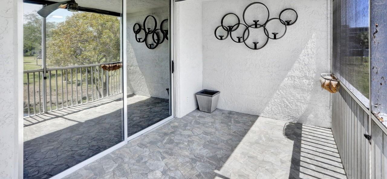 7800 Nw 18th St #201 - Photo 2 of 31