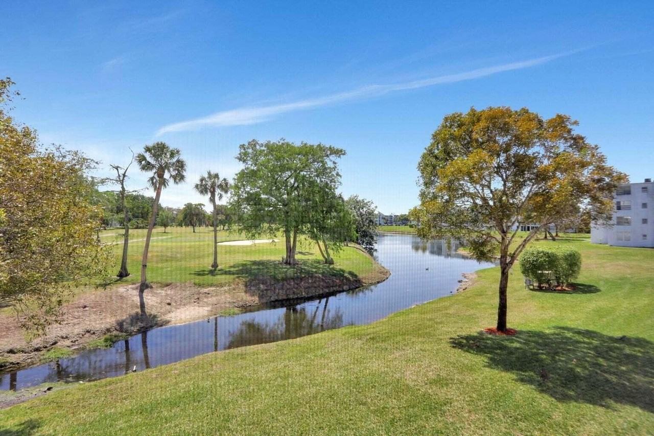 7800 Nw 18th St #201 - Photo 3 of 31