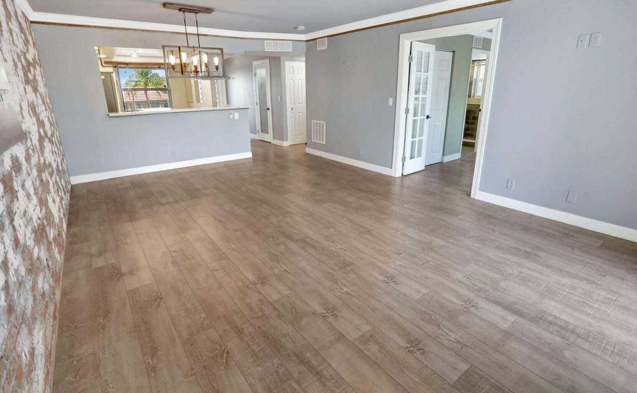 7800 Nw 18th St #201 - Photo 7 of 31