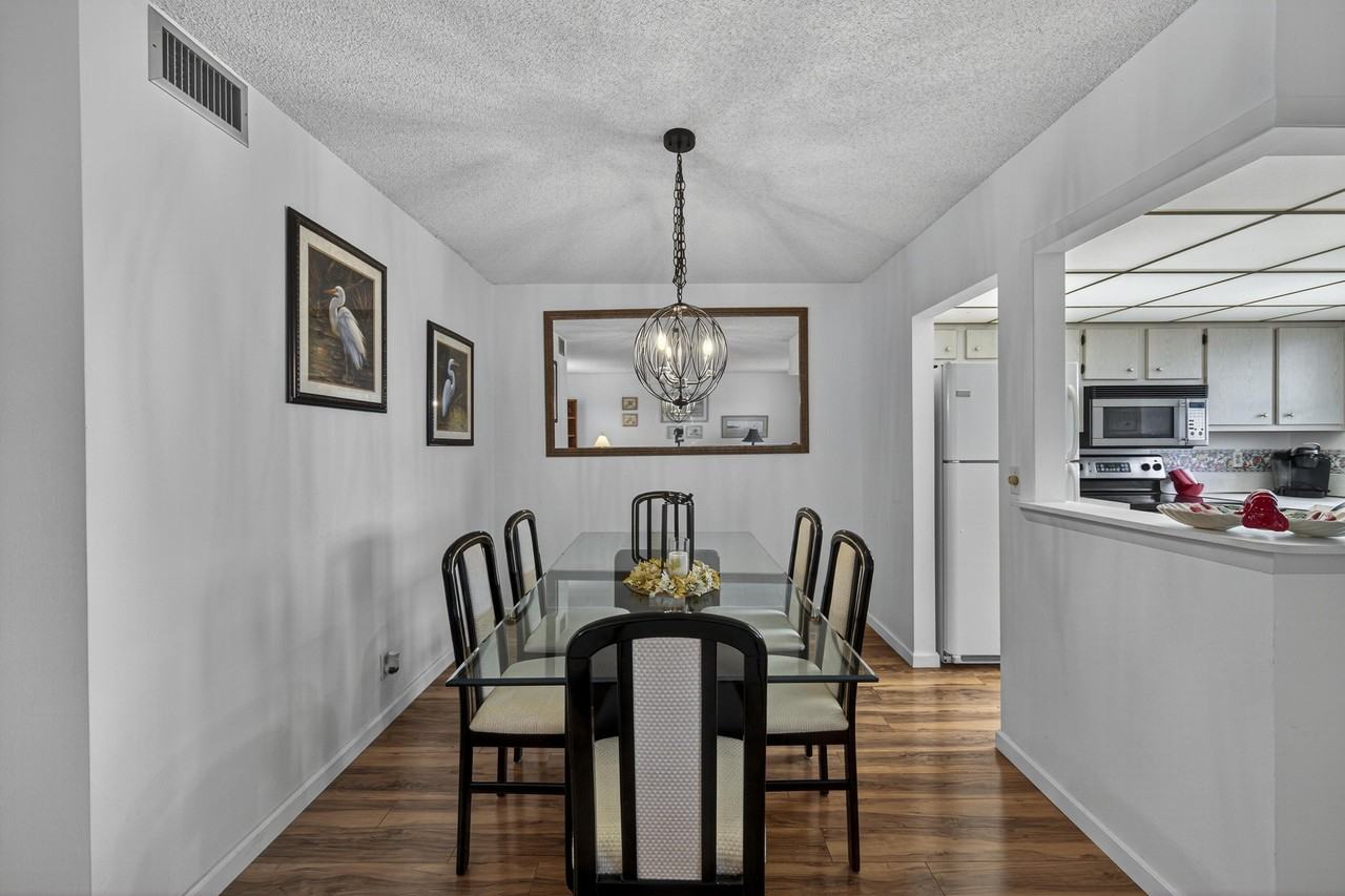 804 Se 7th St #405 - Photo 7 of 31