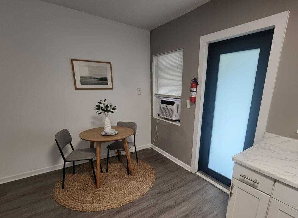 664 West 2nd Street - Photo 4 of 10