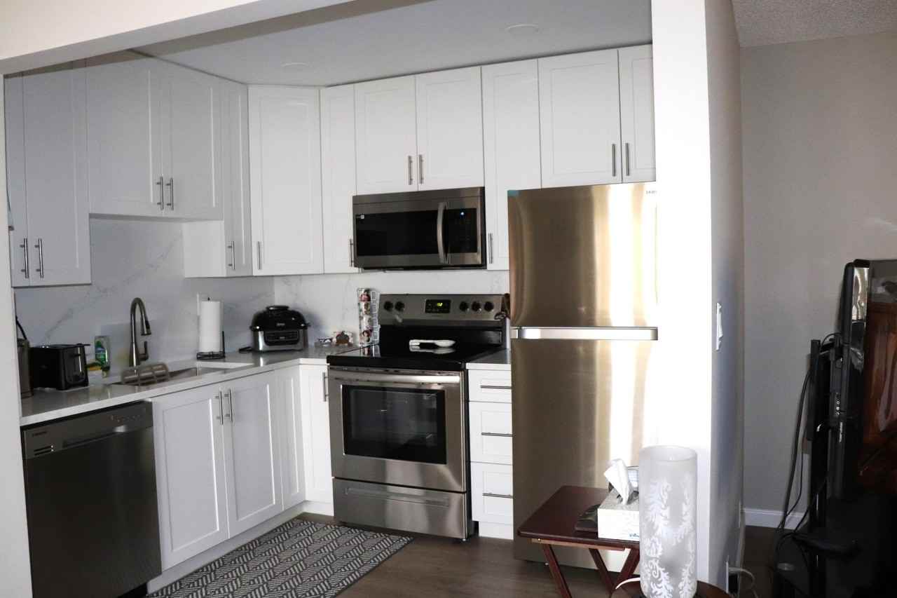 801 Flanders Ter #Q - Photo 5 of 15