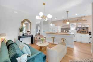 902 Bailey Ave - Photo 1 of 1