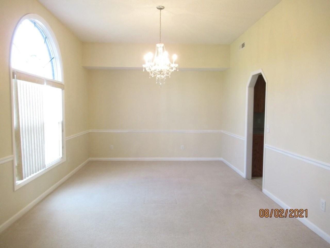 3370 Aurora Dr - Photo 2 of 19