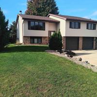 featured image of 2649 Stanbrook St