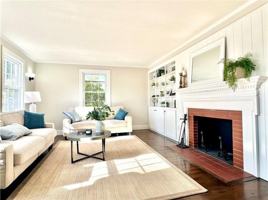 featured image of 426 Metacom Ave #1