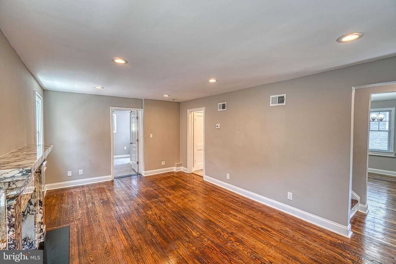 2818 18th St Ne - Photo 5 of 50