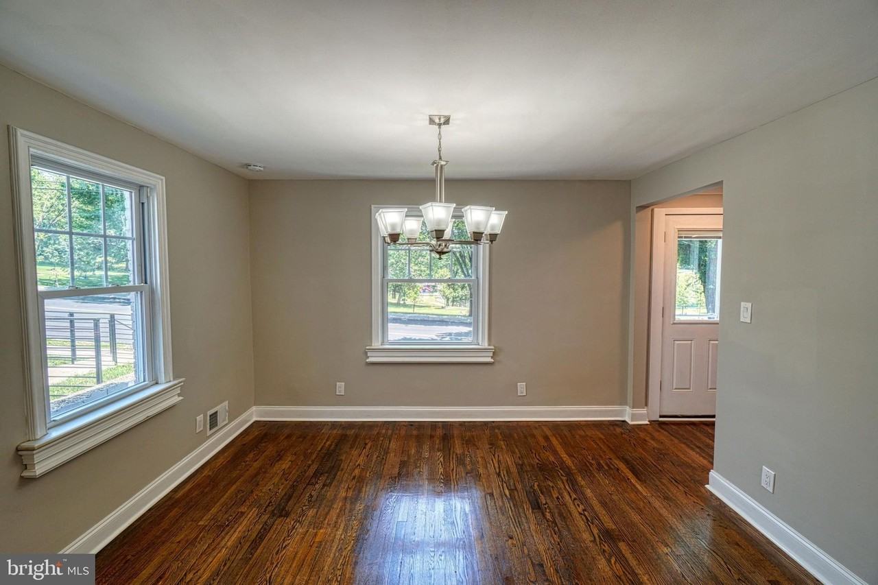 2818 18th St Ne - Photo 7 of 50