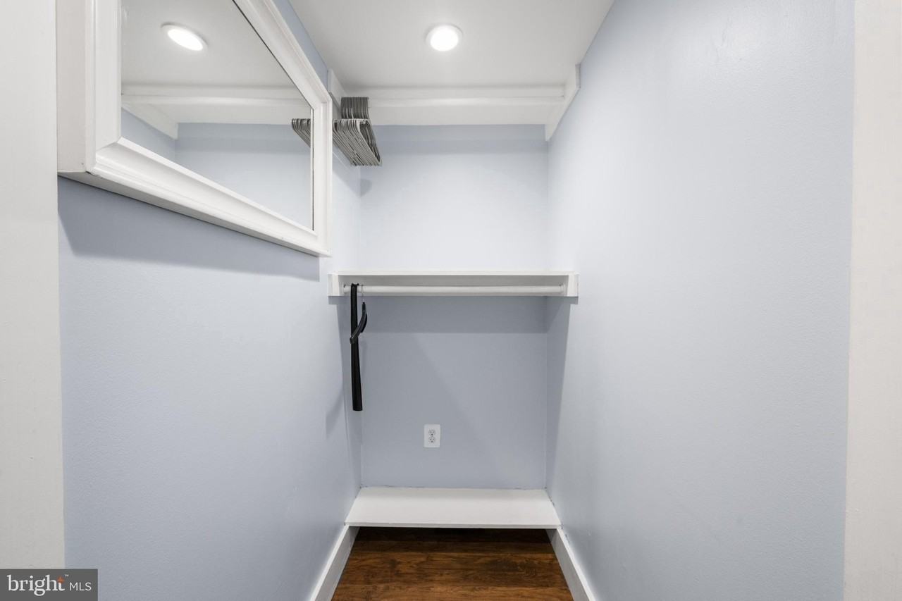 4005 Anacostia Ave Ne - Photo 3 of 12