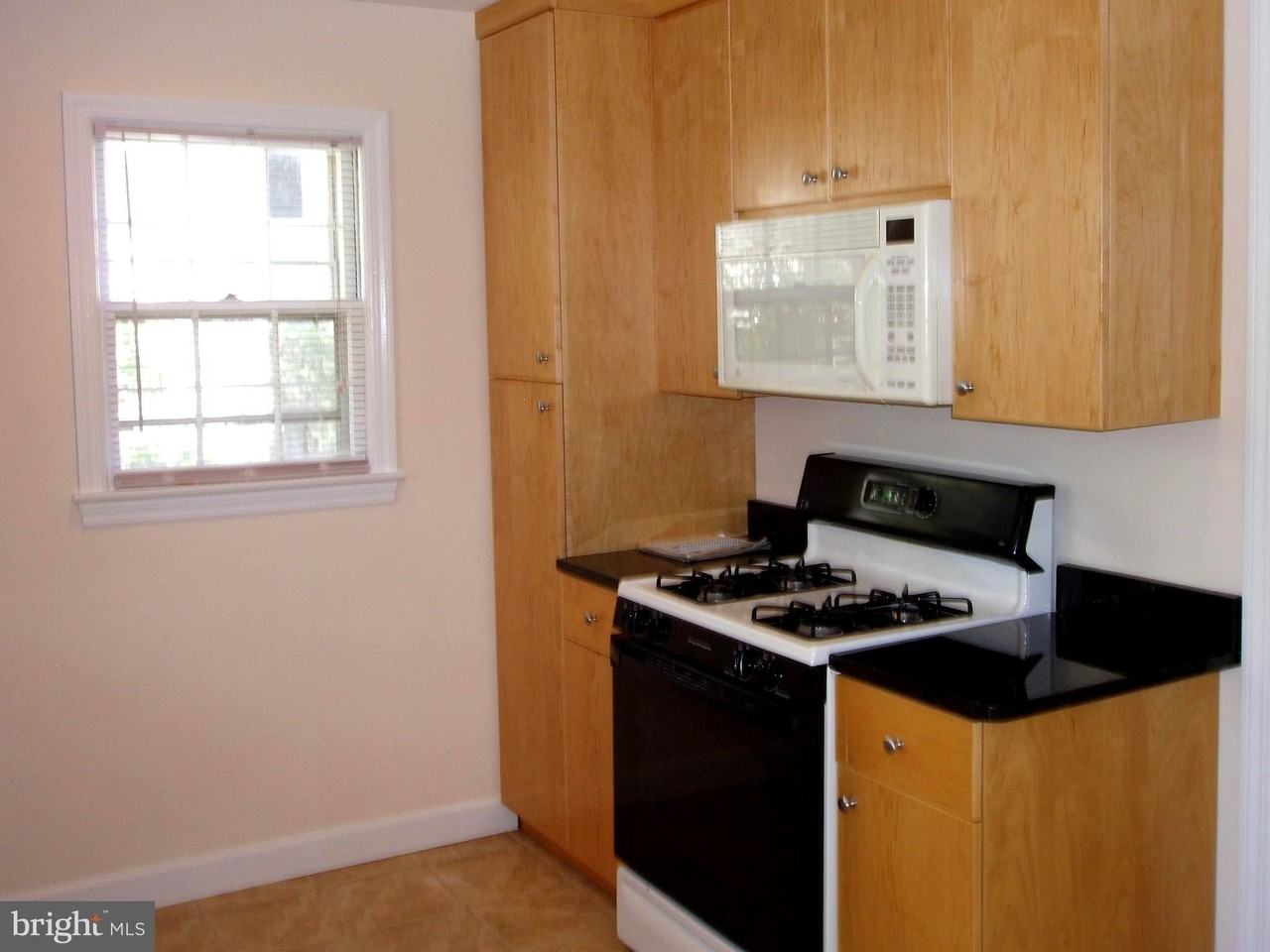 9912 Dickens Ave - Photo 6 of 15