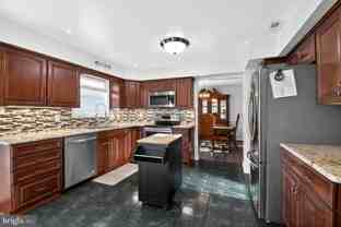 22040 Caravel Ct - Photo 1 of 1