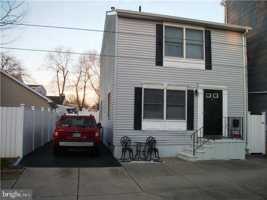 featured image of 405 Farnsworth Ave