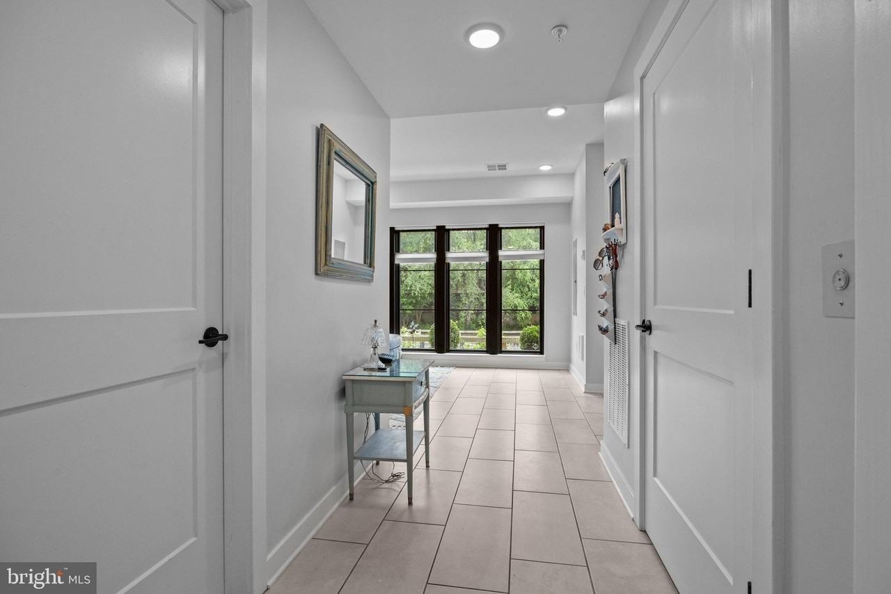 4523 Riverside Way - Photo 3 of 50