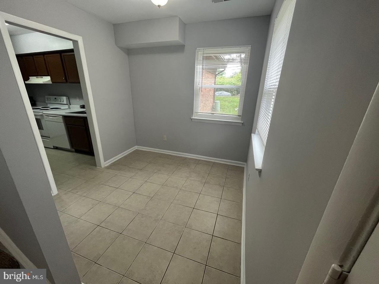 9505 Hagel Circle #01B - Photo 3 of 7