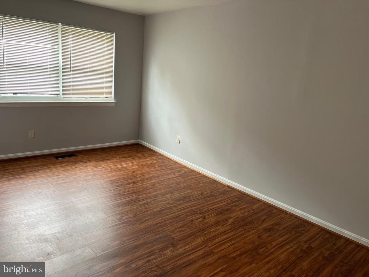 9505 Hagel Circle #01B - Photo 6 of 7