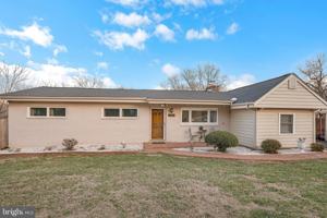 featured image of 3402 Little Hunting Creek Dr