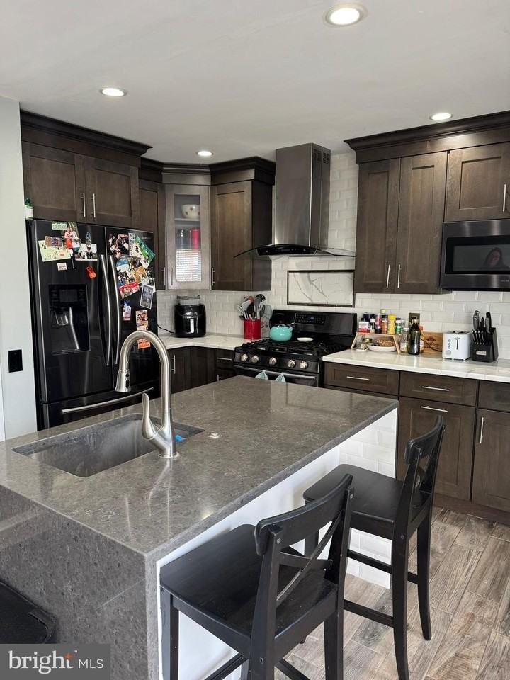 20691 Southwind Terrace - Photo 4 of 16