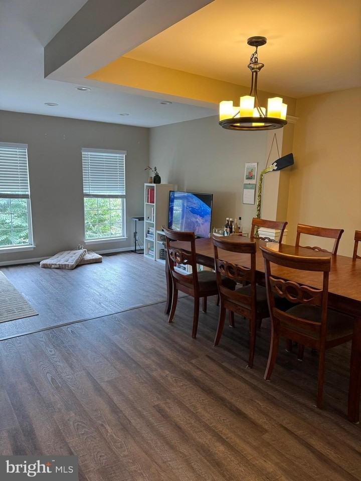 20691 Southwind Terrace - Photo 7 of 16