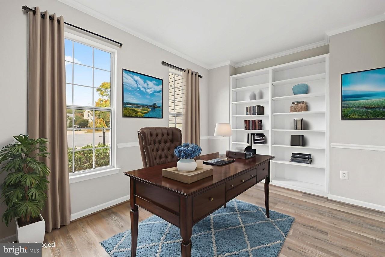 18865 Crossroads Ct - Photo 5 of 50