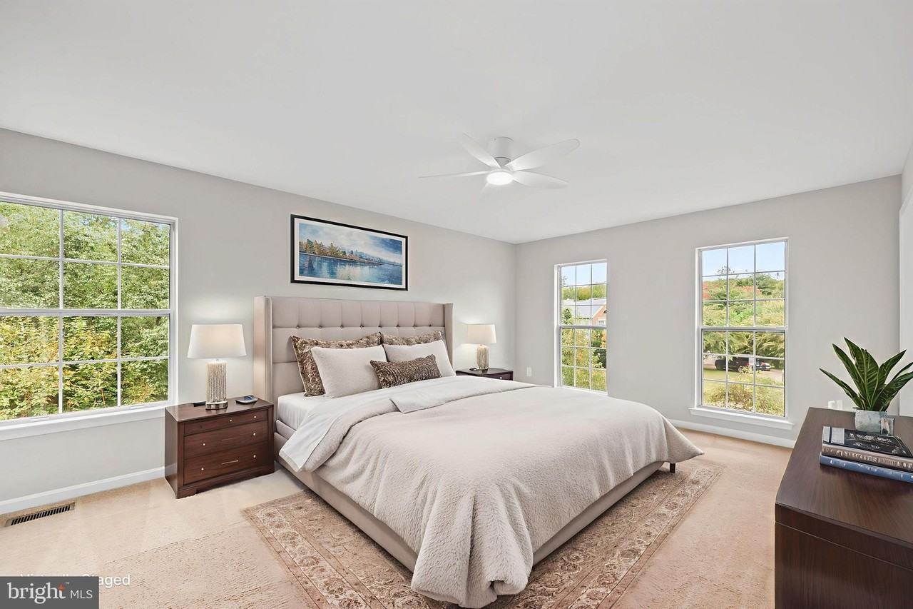 18865 Crossroads Ct - Photo 6 of 50