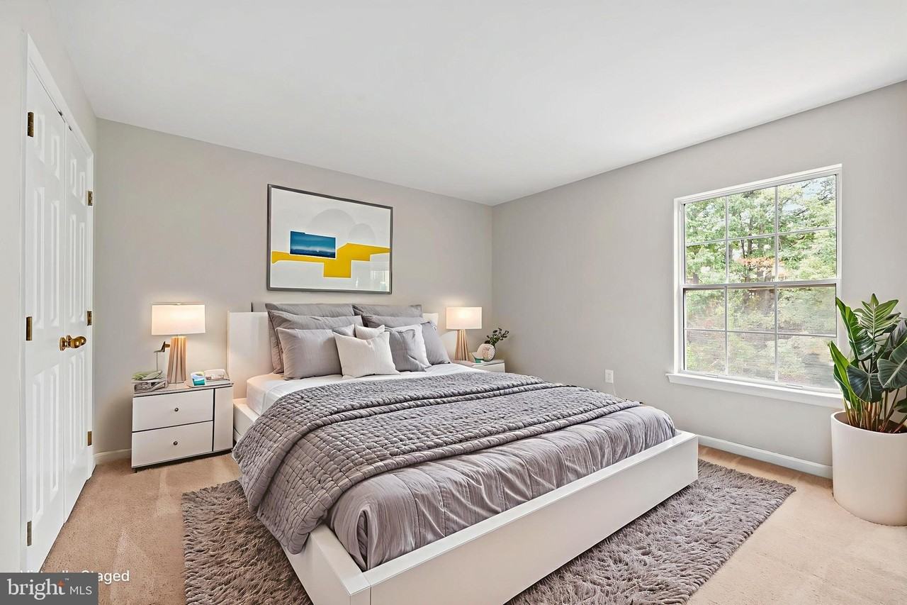 18865 Crossroads Ct - Photo 7 of 50