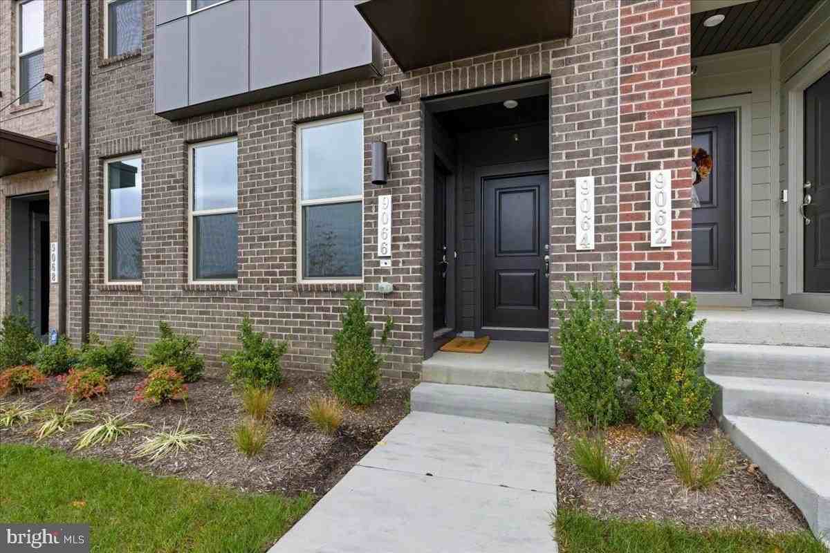 9066 Katherine Johnson Ave - Photo 2 of 27