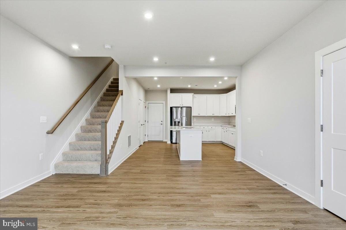 9066 Katherine Johnson Ave - Photo 4 of 27