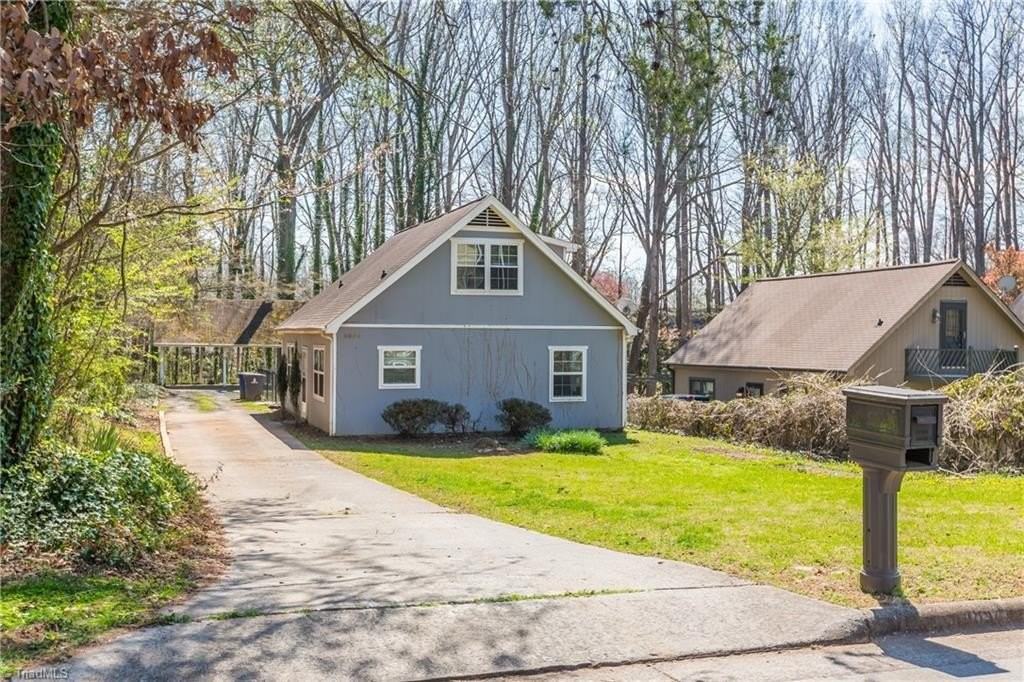 4854 Tiffany Ave - Photo 3 of 27