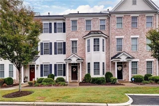 105 Laydon Way - Photo 2 of 41