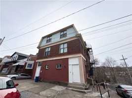 featured image of 340 Rochelle St #4