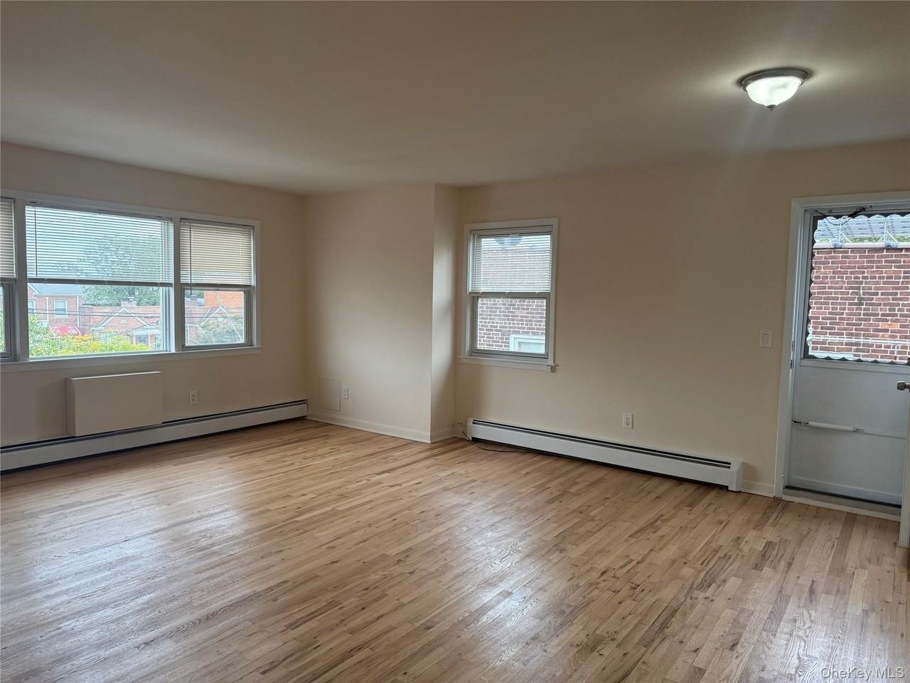 6126 164th St ##3a - Photo 2 of 12