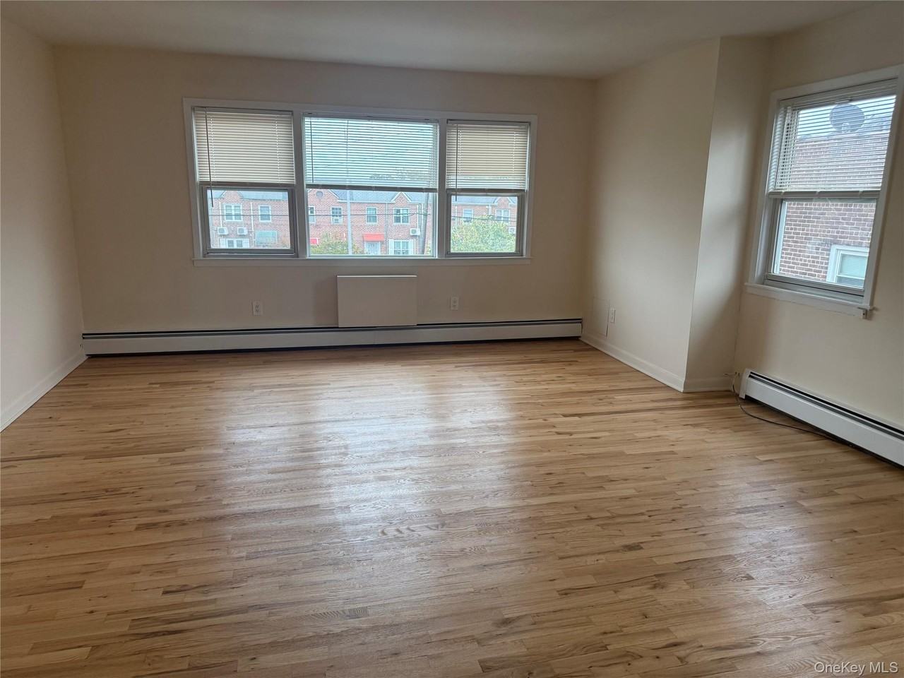 6126 164th St ##3a - Photo 4 of 12