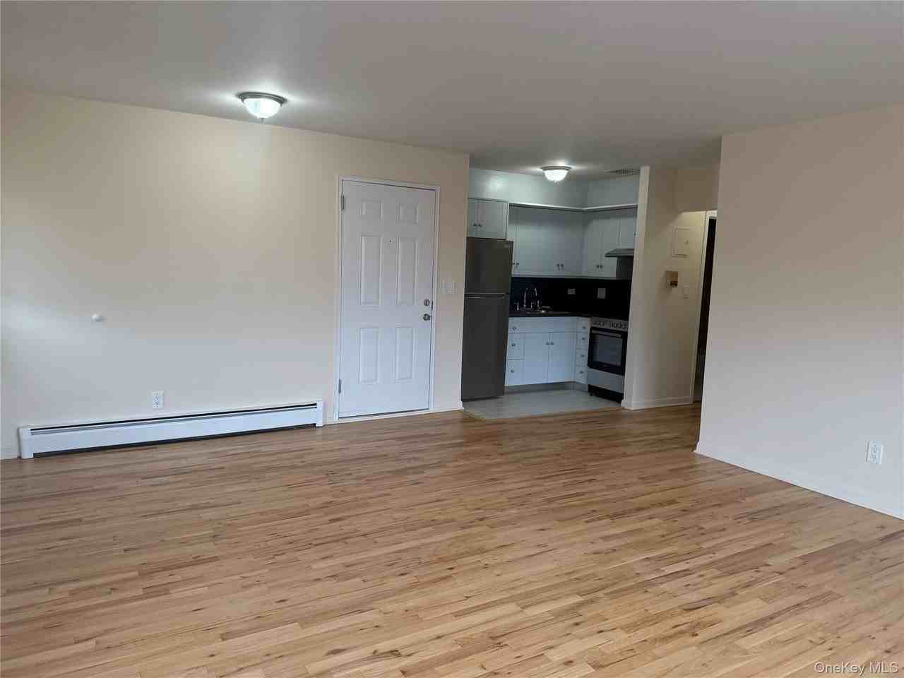 6126 164th St ##3a - Photo 5 of 12