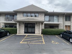 1061 Ashley Ct S Apt 1a - Photo 1 of 1