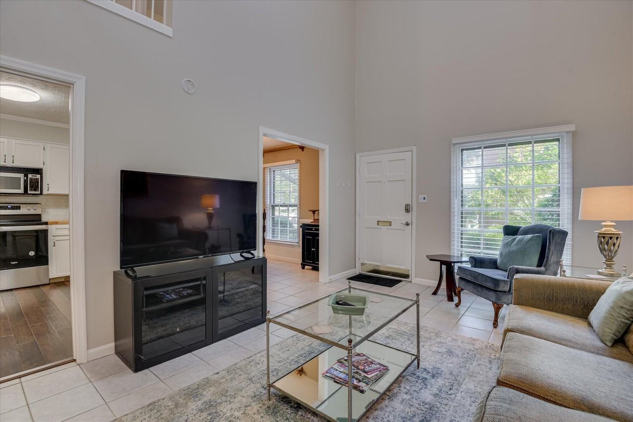 314 Laurens St Sw - Photo 5 of 25