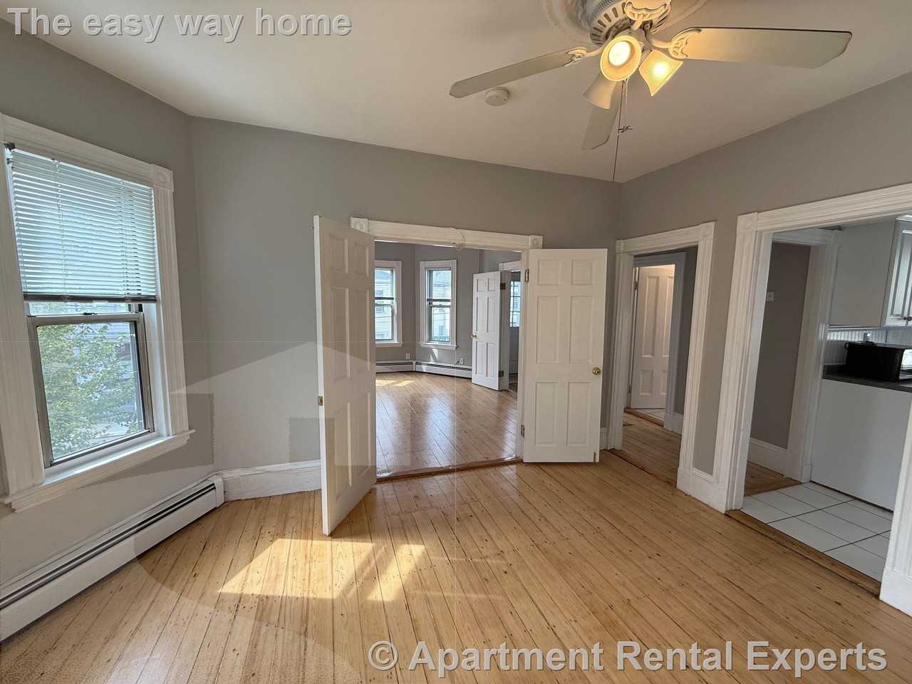 29 Trull St - Photo 3 of 11