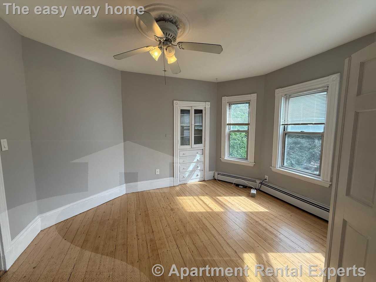 29 Trull St - Photo 4 of 11