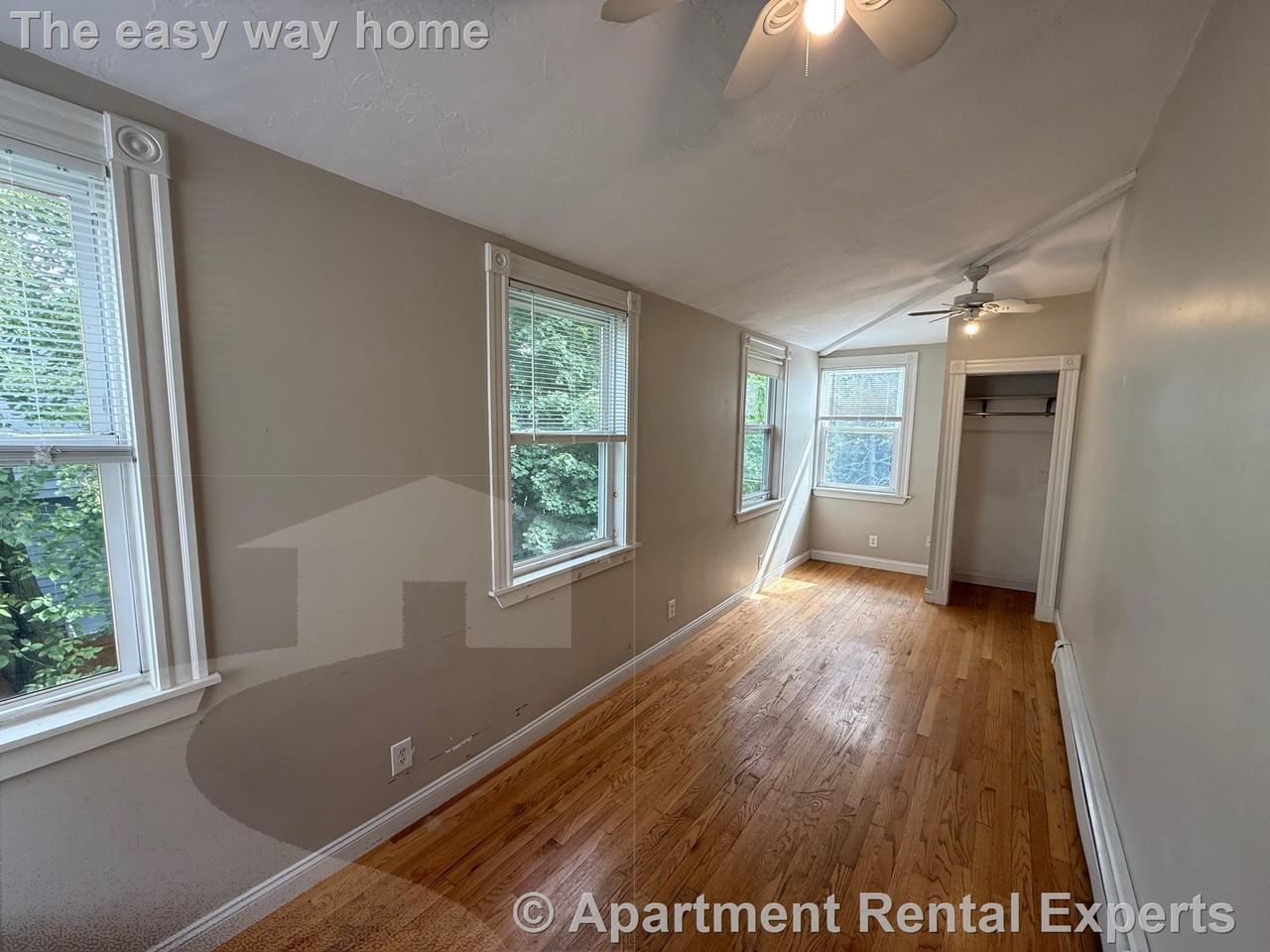 29 Trull St - Photo 6 of 11