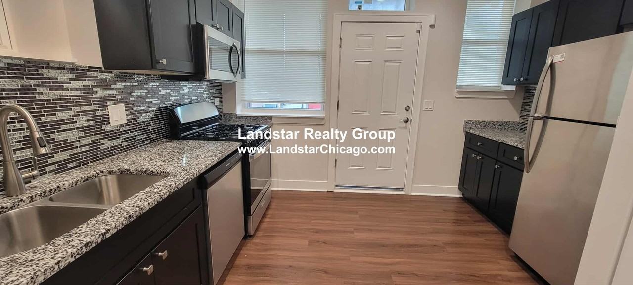 4354 N Troy St #2 - Photo 6 of 15