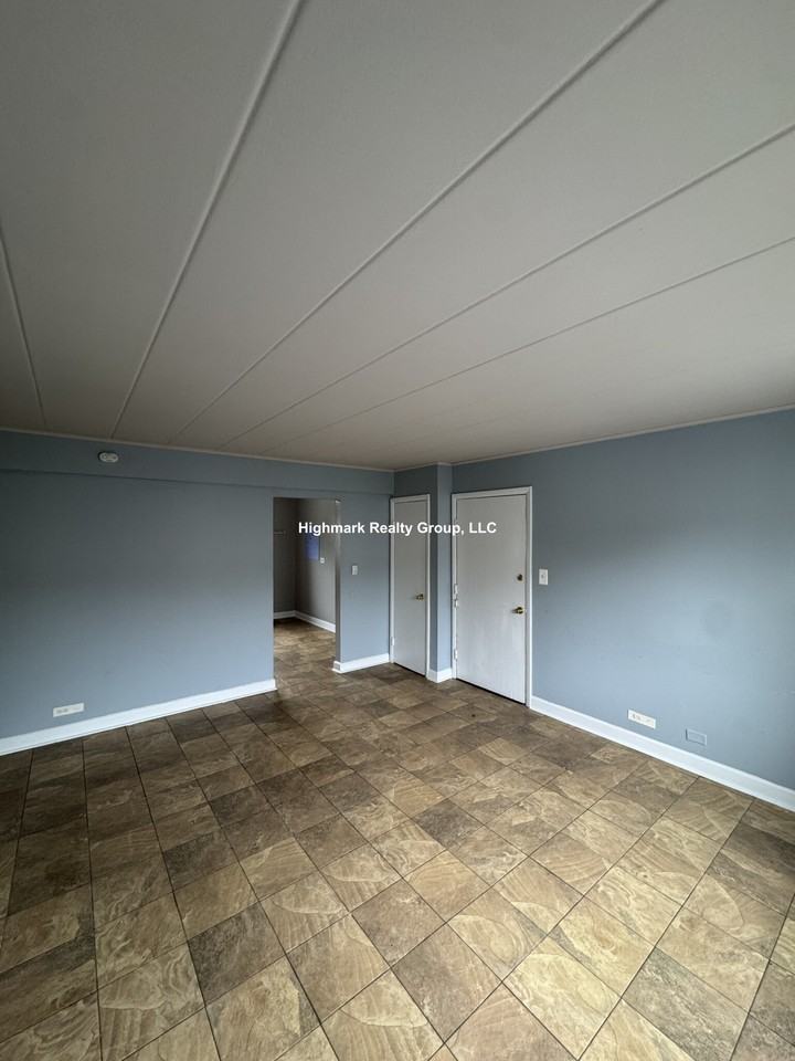 3824 25th Ave #5A - Photo 4 of 8