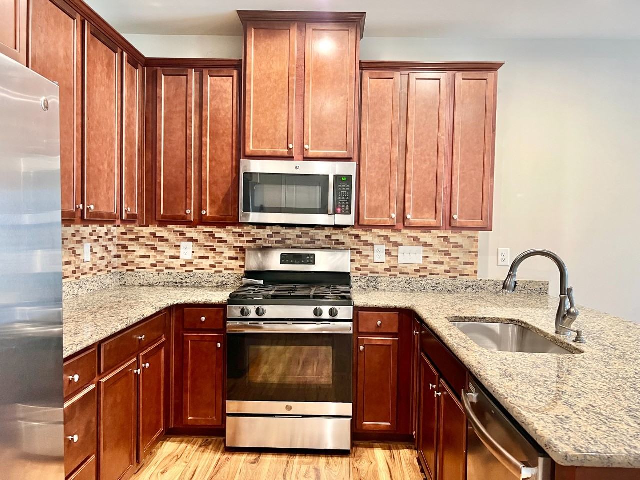 310 Willow Wood Ct - Photo 3 of 19