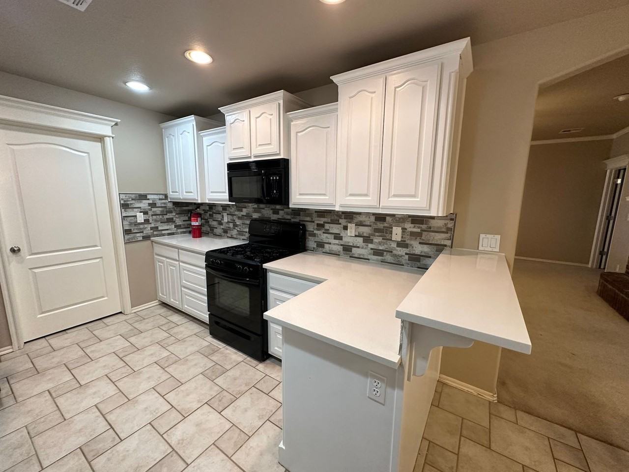 10724 E 121st St N - Photo 2 of 19