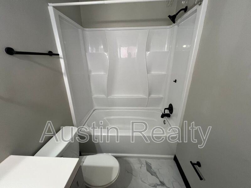 4160 Folsom Ave #C - Photo 5 of 6