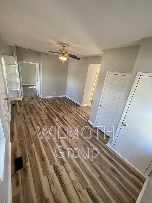 318 Illinois St - Photo 3 of 14