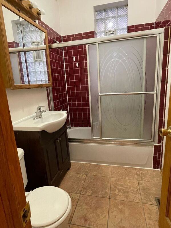 902 N California Ave #1R - Photo 5 of 10