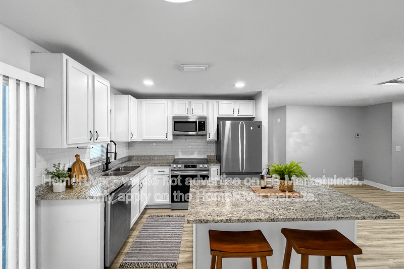 5325 Birch Ave - Photo 3 of 25